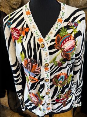 Women's Black & White Zebra Floral Embroidered Cardigan